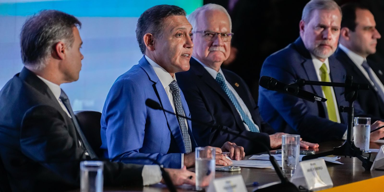 Imagem relacionada à notícia: Kassio diz que não há alerta de interferência nas eleições brasileiras