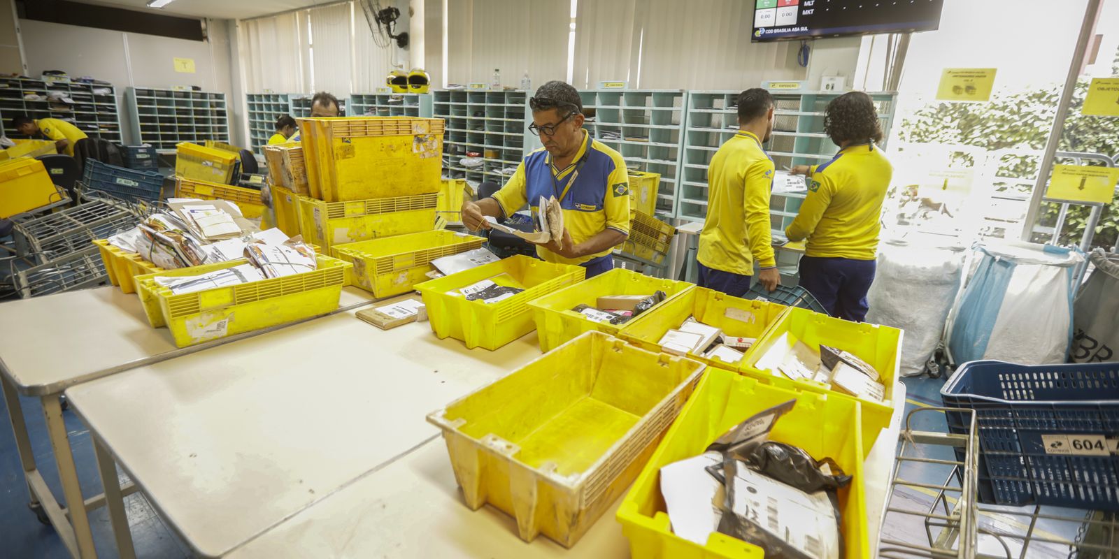 Imagem relacionada à notícia: AliExpress e Correios firmam acordo para acelerar entregas no Brasil