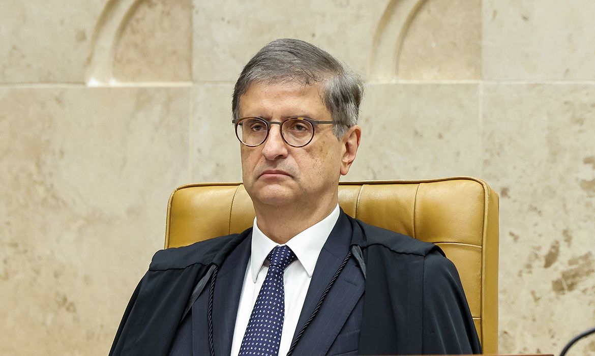 Imagem relacionada à notícia: Paulo Gonet nega proximidade com Daniel Vorcaro