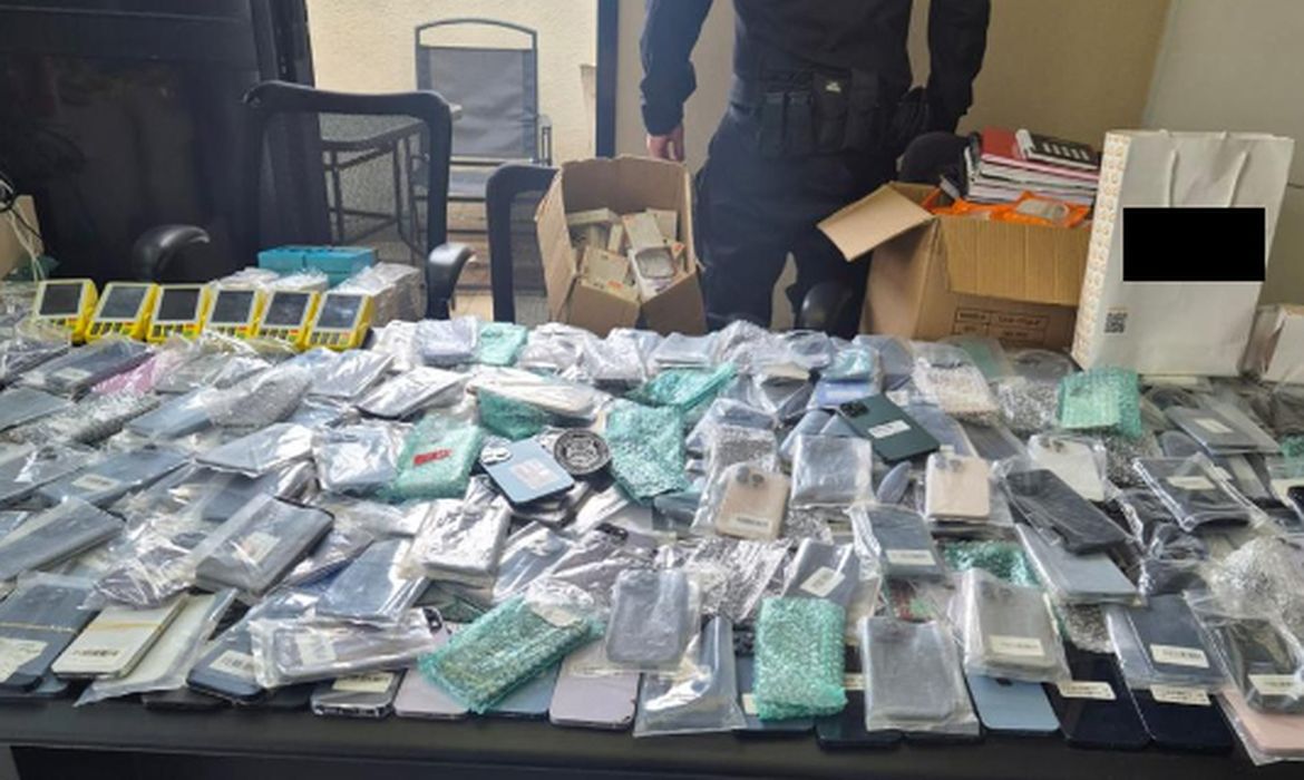 Imagem relacionada à notícia: PF faz ação para combater entrada clandestina de eletrônicos no Brasil