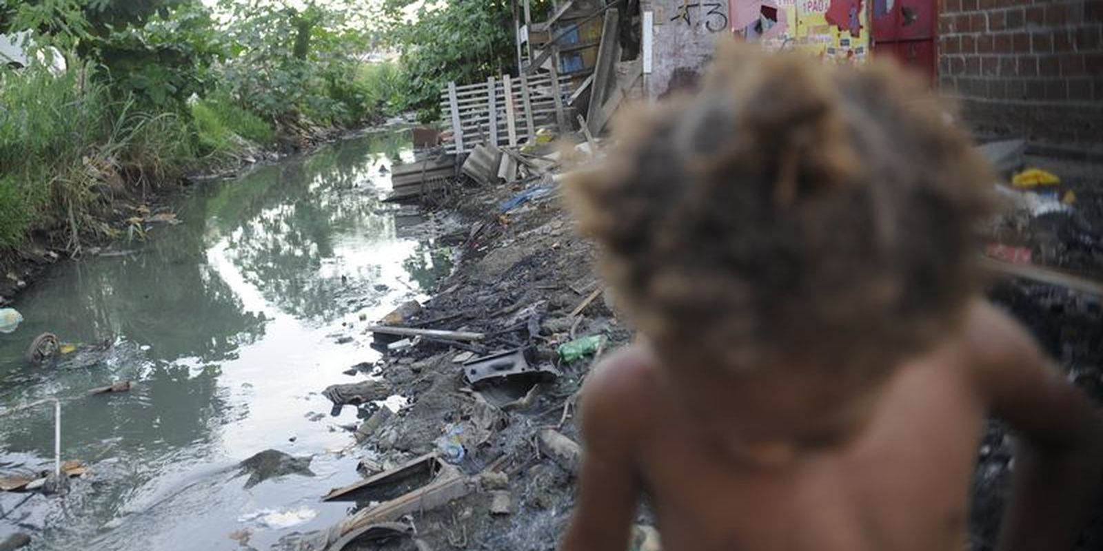 Imagem relacionada à notícia: Brasil: 30 milhões de crianças estão expostas aos riscos climáticos