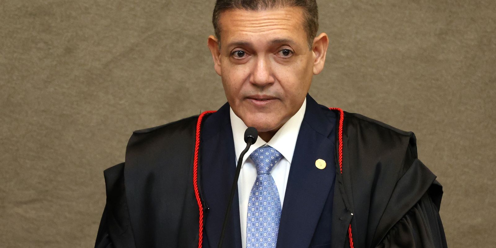 Imagem relacionada à notícia: Presidente do TSE fará pronunciamento no rádio e na TV neste sábado