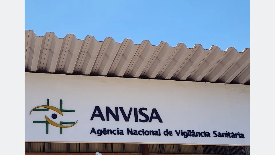 Brasília-DF, 10.11.2023, Fachada do Prédio da Agência de Vigilância Sanitária ANVISA, em Brasília. Foto: Rafa Neddermeyer/Agência Brasil