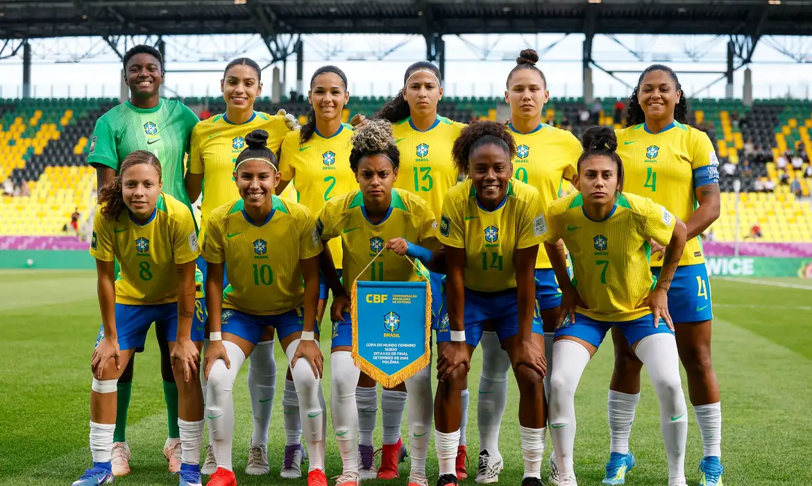 Imagem relacionada à notícia: Thais Lima brilha nos pênaltis e Brasil segue na Copa Feminina sub-20