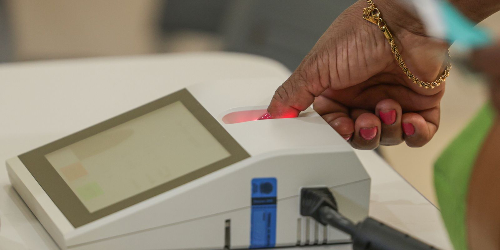 Imagem relacionada à notícia: Sobe para 1.544 número de urnas substituídas no primeiro turno