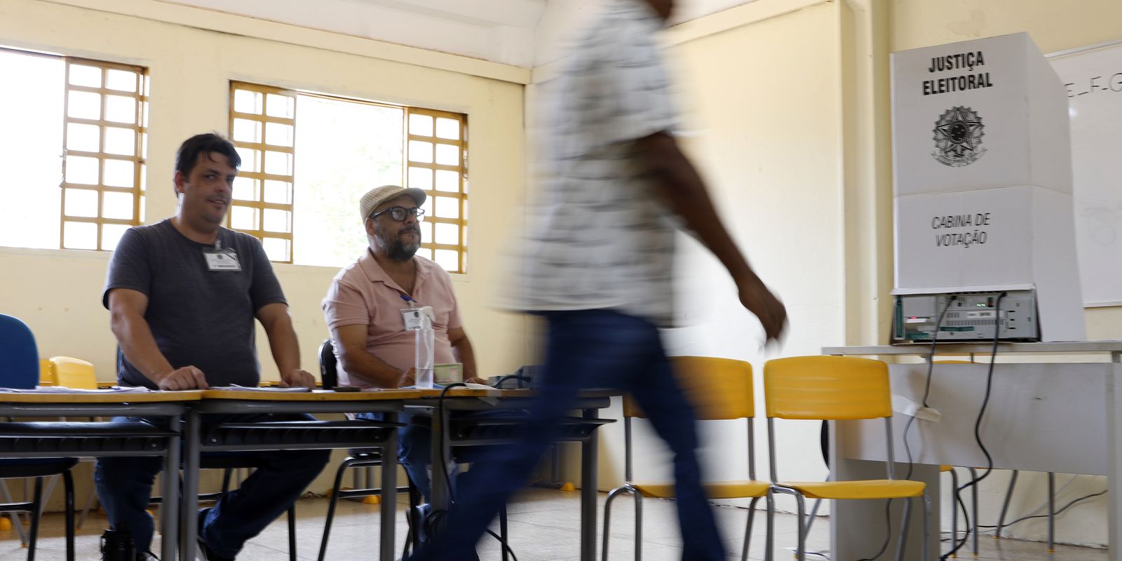 Imagem relacionada à notícia: Cerca de 158,7 milhões de eleitores vão às urnas em todo o país
