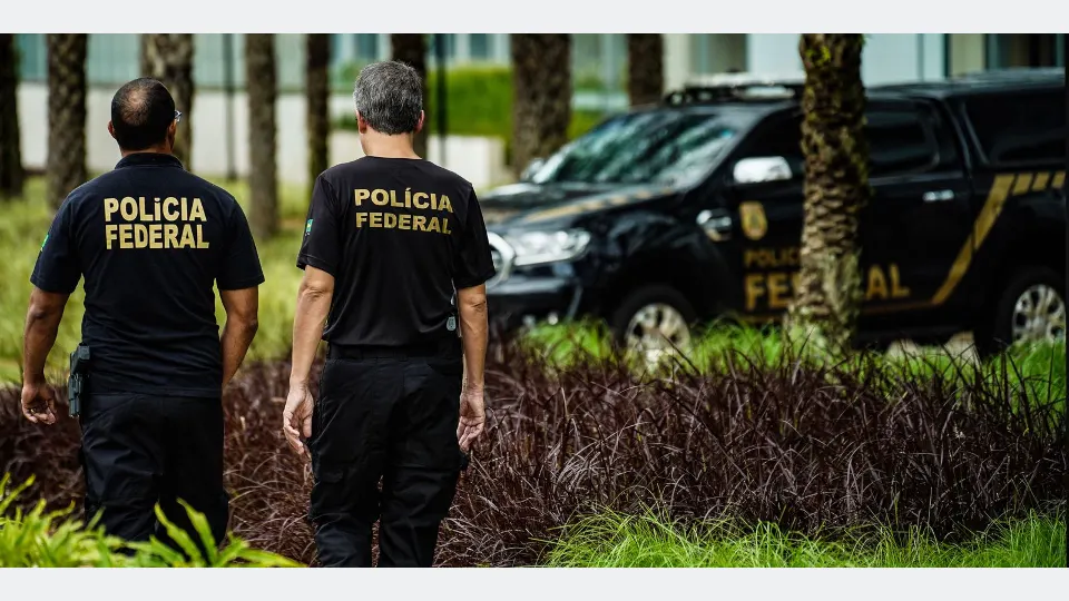 Brasília (DF), 22/02/2024, Movimentação de Policiais Federais, em frente ao Prédio da Polícia Federal em Brasília. Foto: Rafa Neddermeyer/Agência Brasil