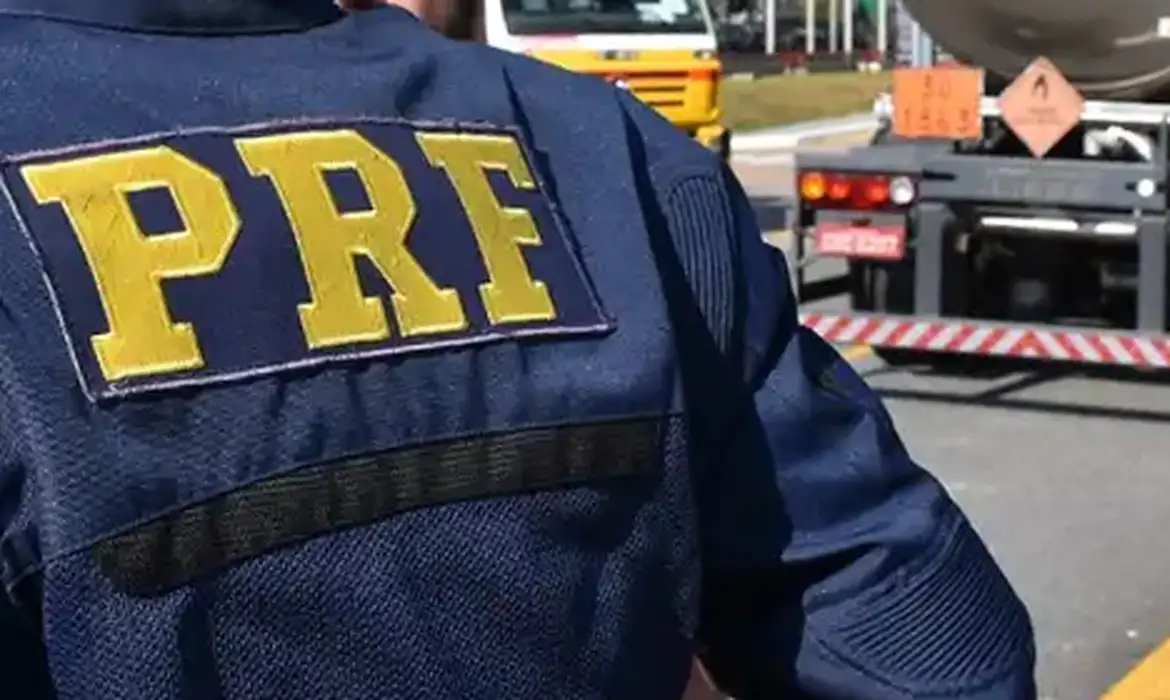 Imagem relacionada à notícia: PRF estabelece regras para evitar bloqueios nas eleições de 2026