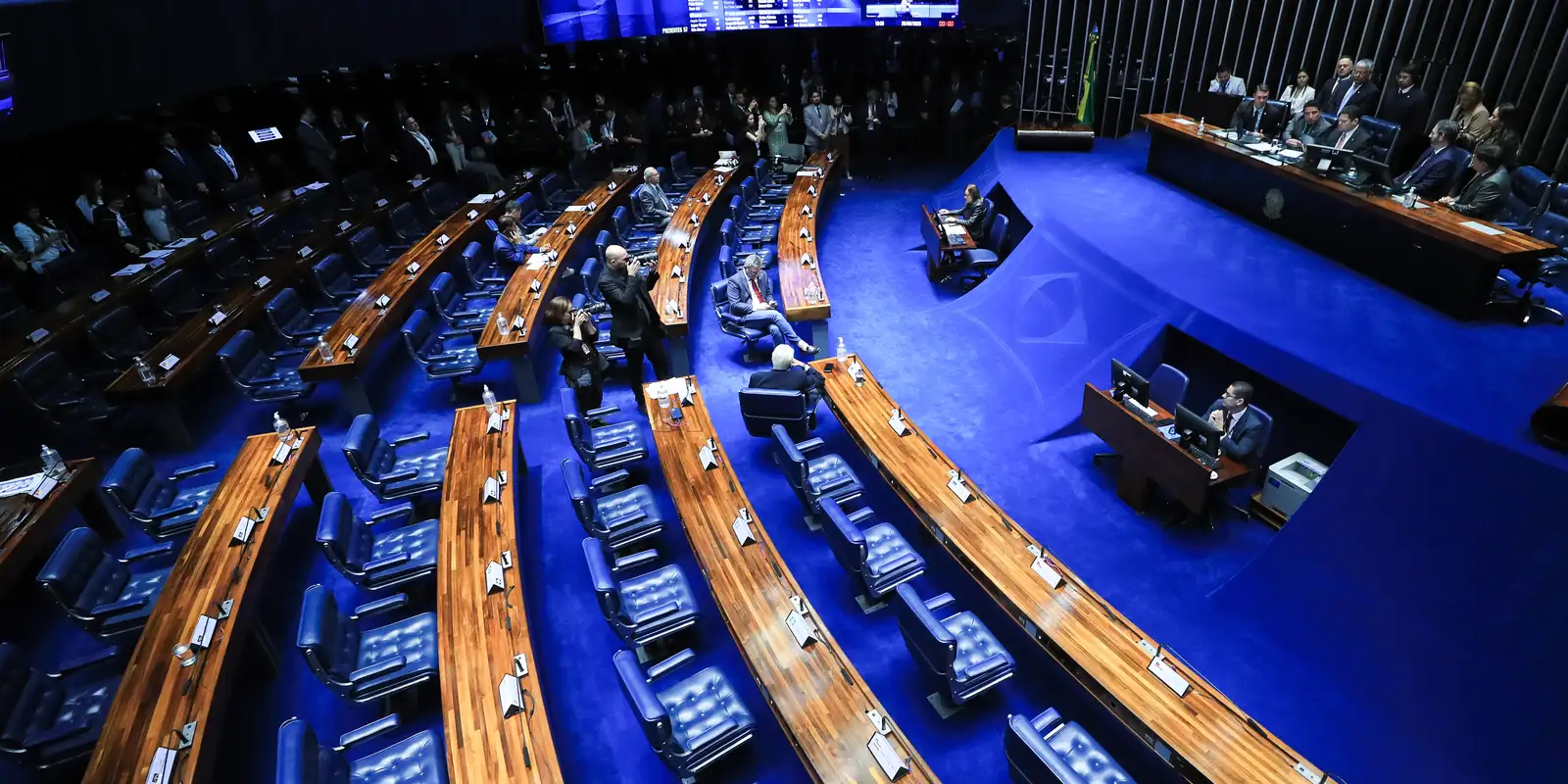 Imagem relacionada à notícia: Votos para o Senado exigem atenção redobrada do eleitor