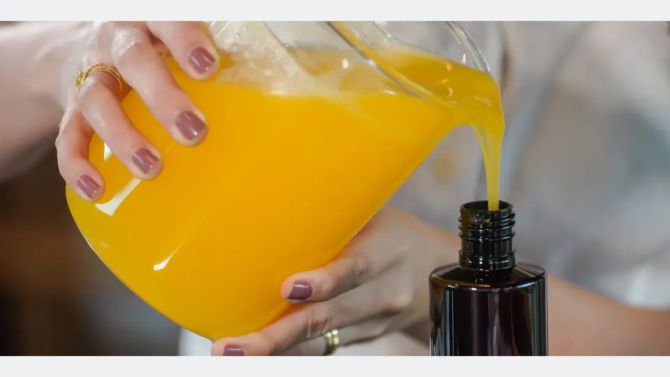 Imagem relacionada à notícia: Anvisa: veja a lista de cosméticos que podem ter fabricação artesanal