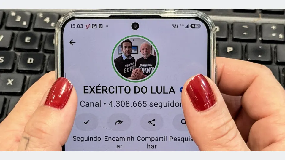 13/10/2026 - Canal do Whatsapp exército do Lula . Foto: Rafa Neddermeyer/Agência Brasil