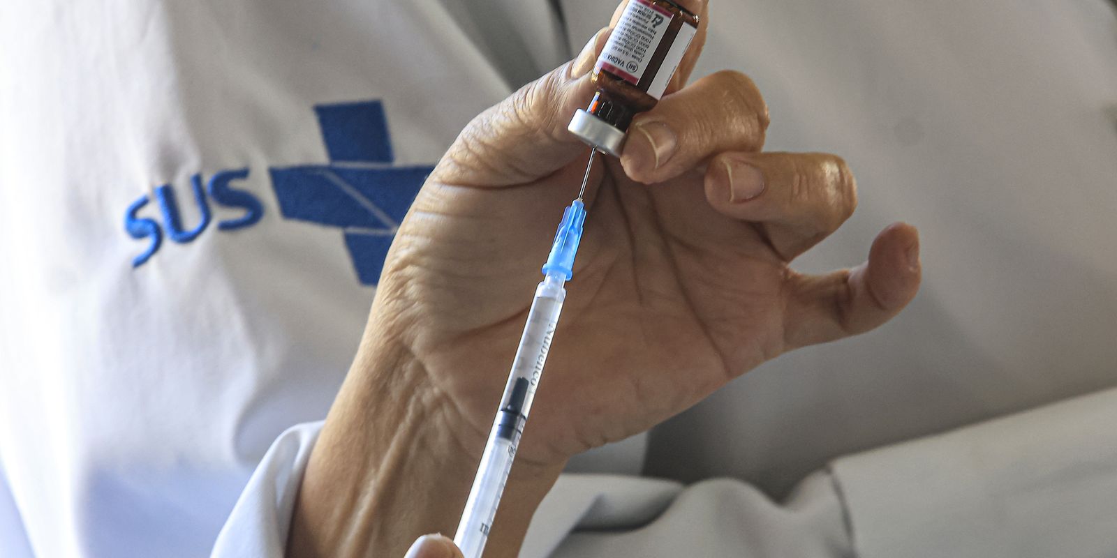 Imagem relacionada à notícia: Meningite: quatro cidades do Rio ofertam vacina a pessoas até 24 anos