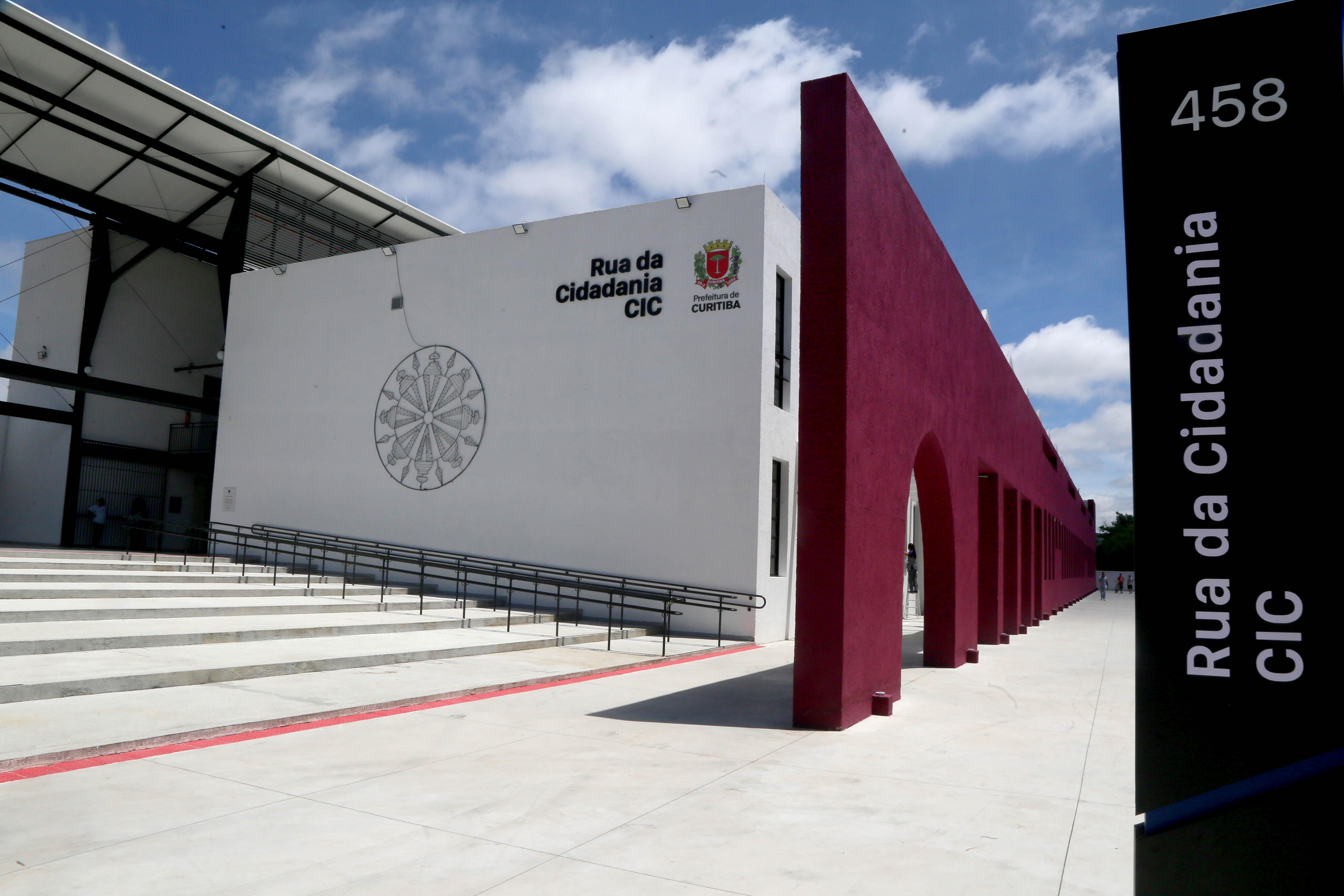 Rua da Cidadania da Cidade Industrial de Curitiba, local do encontro sobre prevenção do câncer de mama durante o Outubro Rosa de 2026.