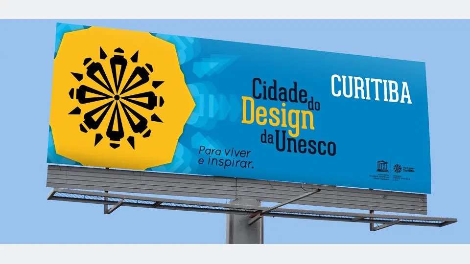 Arte de divulgação Curitiba Cidade do Design, com elementos gráficos coloridos e identificação da Rede de Cidades Criativas da Unesco.