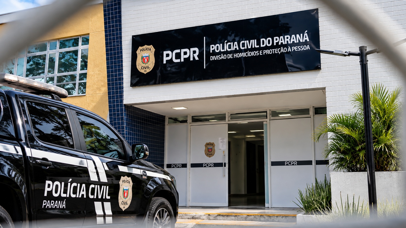 Arte ilustrativa da sede da Polícia Civil do Paraná usada em matéria sobre a investigação da morte de Bianca Vieira do Prado.