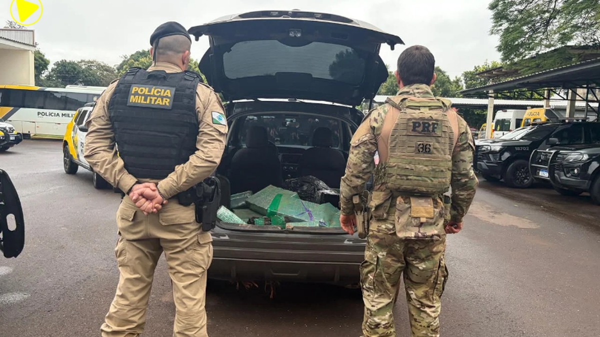 PRF e PM apreendem mais de 213 quilos de maconha e recuperam carro roubado em Toledo