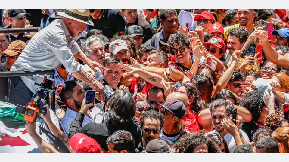 Brasília - 09/10/2026 - O Presidente da República, Luiz Inácio Lula da Silva, durante ato de campanha na Ceilândia, durante o evento