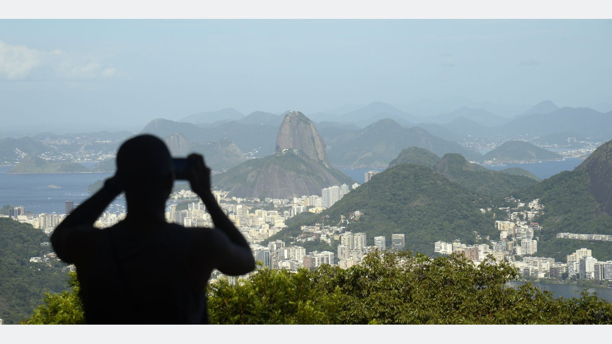 Imagem relacionada à notícia: PM do Rio reforça policiamento para o feriado de segunda-feira