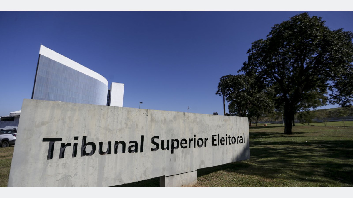 Imagem relacionada à notícia: TSE manda suspender site que oferece criptomoedas por apoio a Flávio