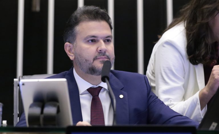 Imagem relacionada à reportagem Projeto inclui a motivação política como causa de aumento de pena
