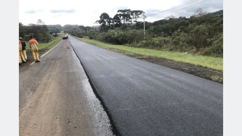 Imagem relacionada à reportagem PR-170 opera em pare-e-siga no trecho entre Pinhão e o acesso à usina Foz do Areia