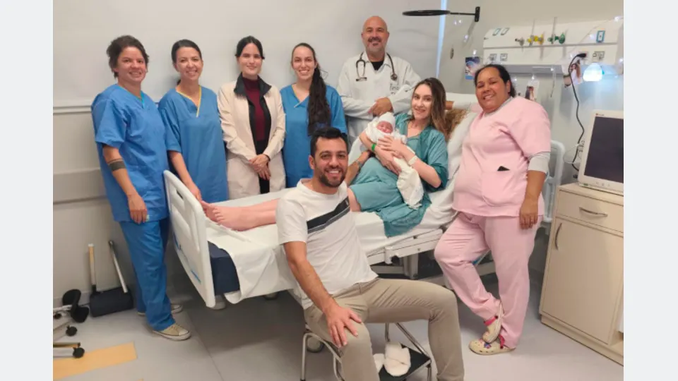 Imagem relacionada à reportagem Nasce o primeiro bebê na nova maternidade do Hospital Regional de Ivaiporã