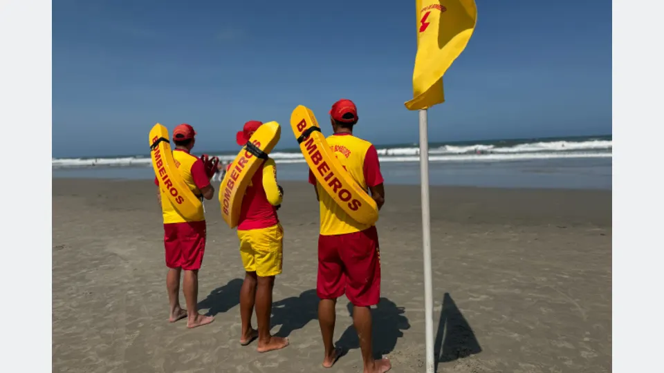 Imagem relacionada à reportagem Corpo de Bombeiros abre processo seletivo para o curso de Guarda-Vidas Civil Voluntário