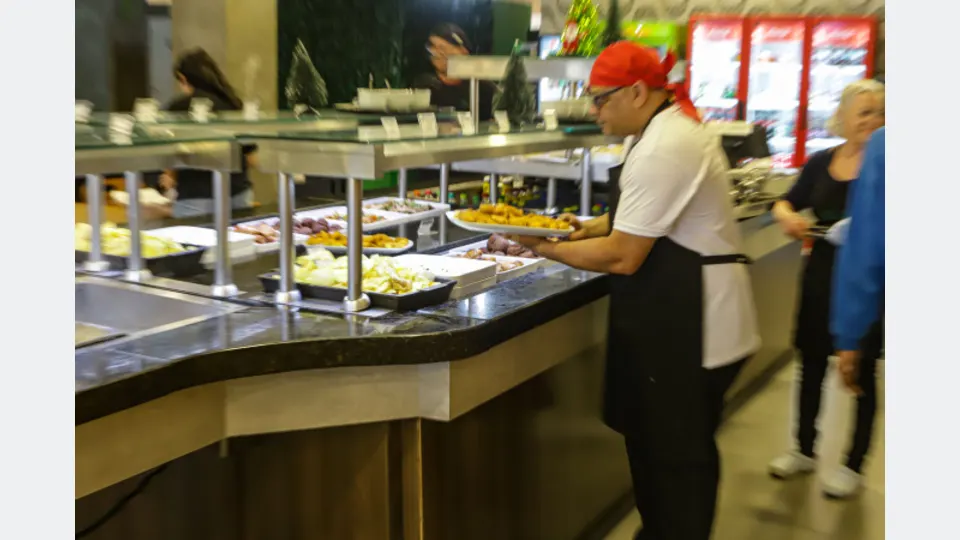 Imagem relacionada à reportagem Vários setores e níveis de escolaridade: Agências do Trabalhador iniciam semana com 16,8 mil vagas