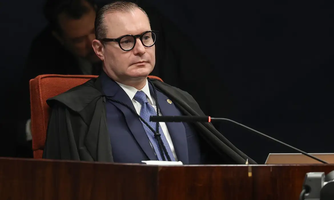 Imagem relacionada à reportagem Zanin rejeita pedido de Alessandro Vieira (MDB-SE) para forçar instalação da CPI do Master no Senado