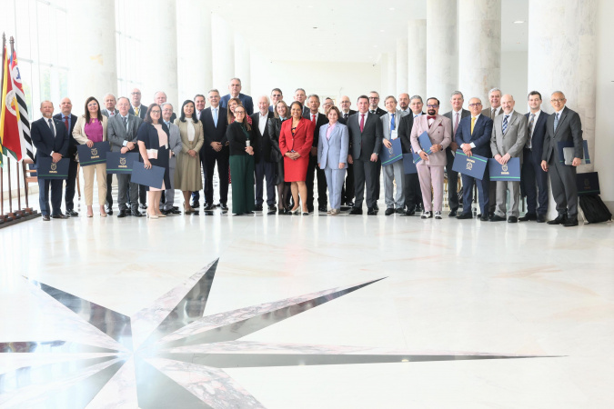 Imagem relacionada à reportagem Governador em exercício recebe presidentes dos TJs de todo o Brasil no Palácio Iguaçu
