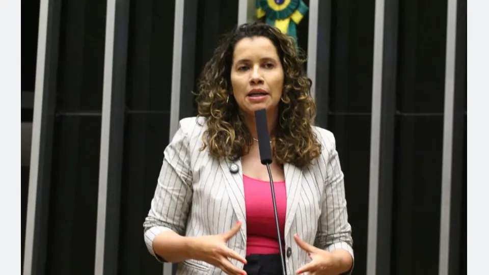 Imagem relacionada à reportagem Comissão aprova prioridade no Minha Casa, Minha Vida para famílias de crianças com câncer