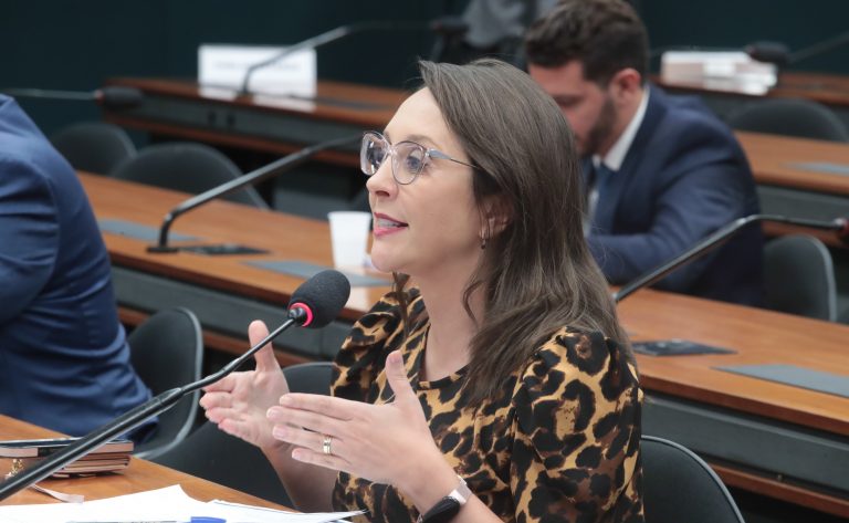 Imagem relacionada à reportagem Projeto define regras para trabalho cooperado em assistência domiciliar à saúde