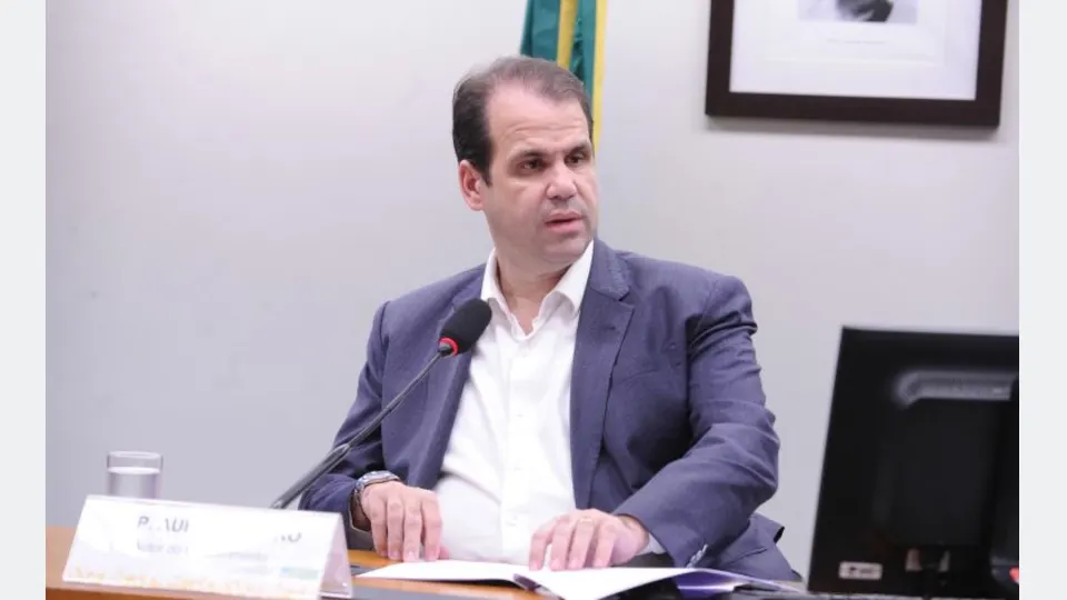 Imagem relacionada à reportagem Projeto torna obrigatório indicar a cor de roupa na etiqueta para auxiliar daltônicos