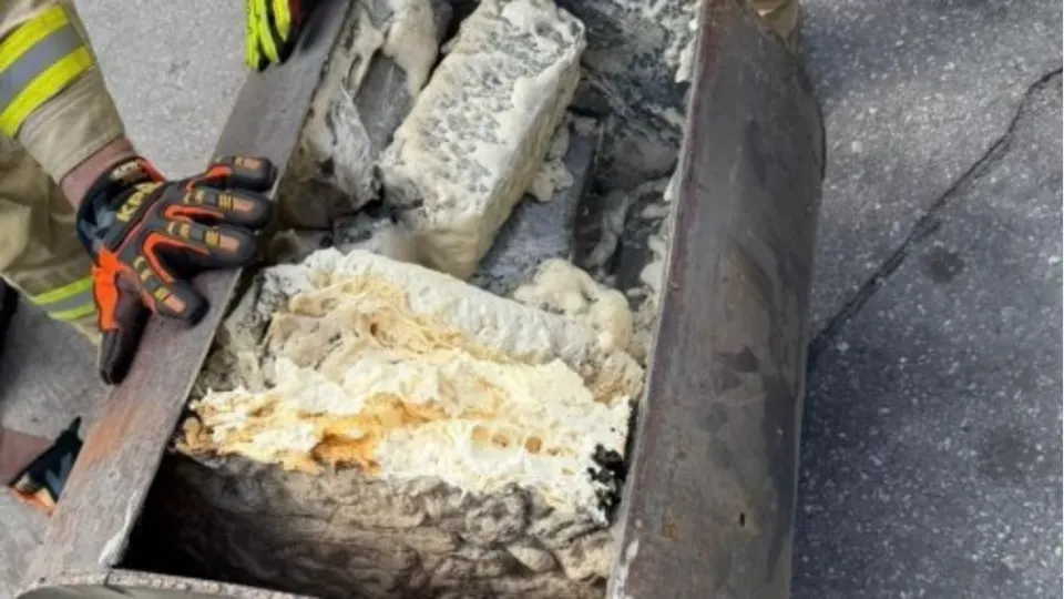 Cocaína encontrada dentro de cilindro metálico durante operação da Receita Federal em Paranaguá