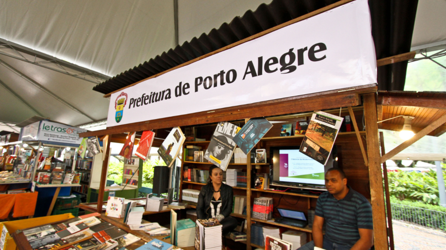 📰 Feira do Livro de Porto Alegre celebra 71ª edição e homenageia Martha Medeiros