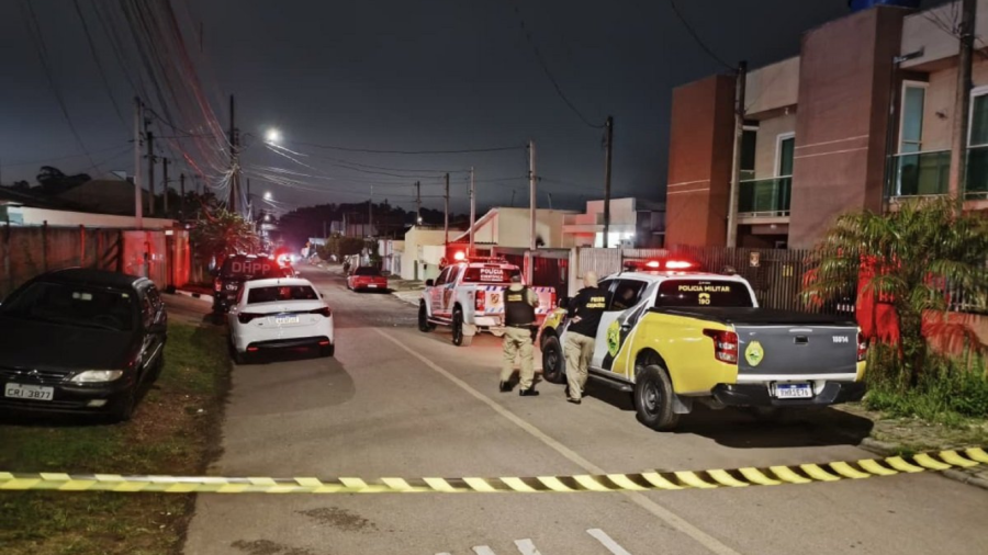 Atiradores invadem festa infantil em Curitiba e ferem 4 pessoas, incluindo bebê