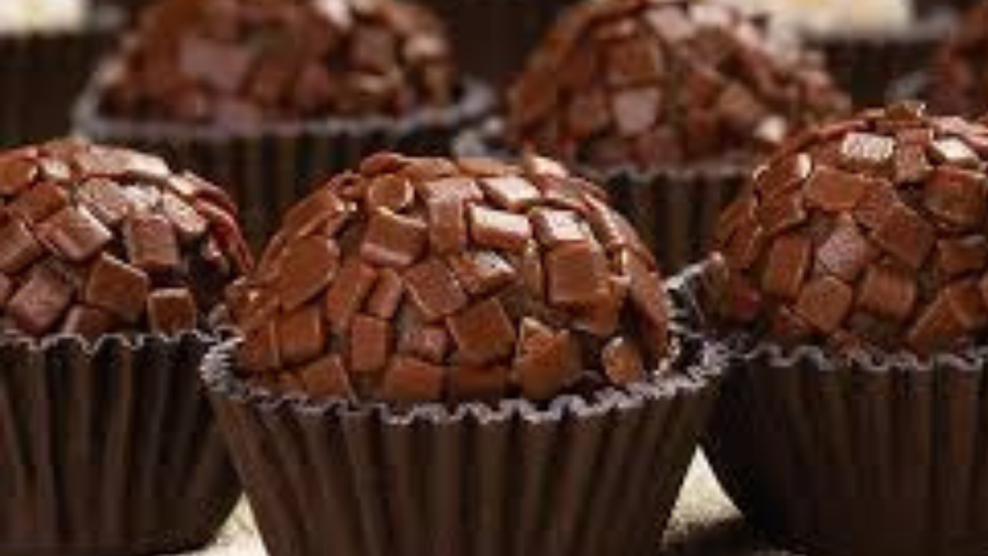 Receita tradicional ganha versão sofisticada e movimenta confeitarias artesanais em Curitiba