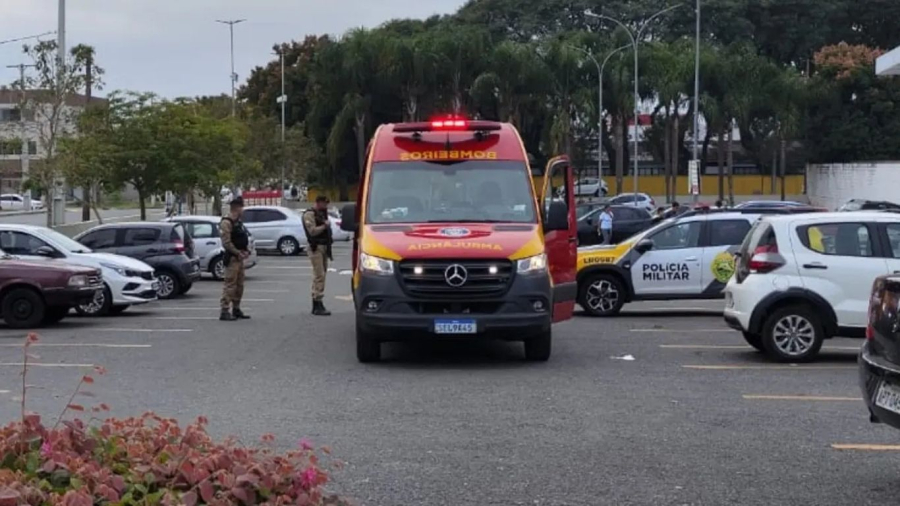 Jovem de 27 anos é agredido por traficantes no Cajuru e sobrevive ao ataque