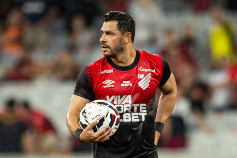 Athletico: Giuliano revela como elenco reagiu às fortes cobranças de Petraglia