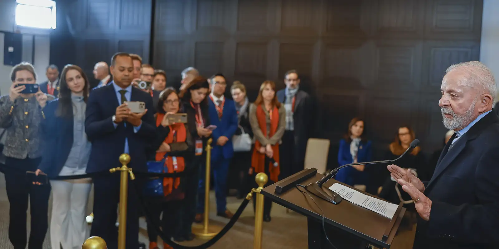 Lula reforça compromisso pela paz na Ucrânia em encontro com Putin