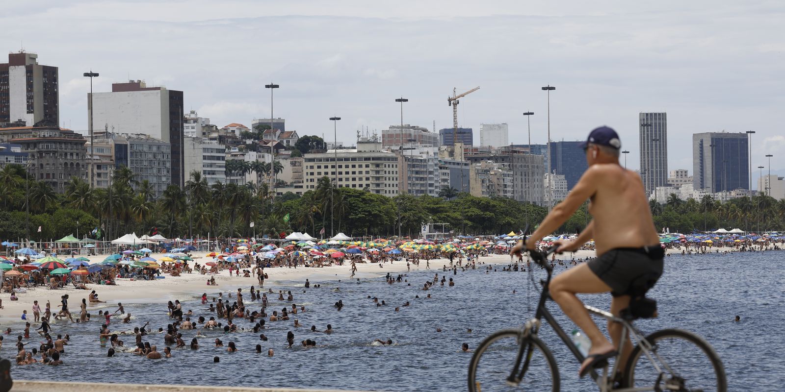 Rio teve um dia de sol forte, mas no final de semana tempo muda